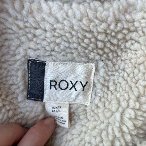 Roxy Black Corduroy Trucker Jacket - Picture 6 of 8